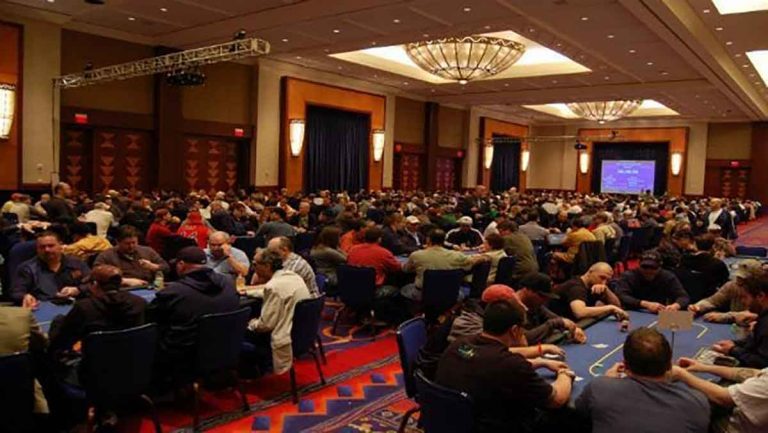Menang Jangka Panjang di Sirkuit Turnamen Poker